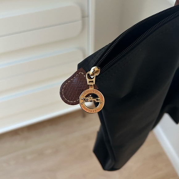 Longchamp Le Pliage Tote - Picture 3 of 3